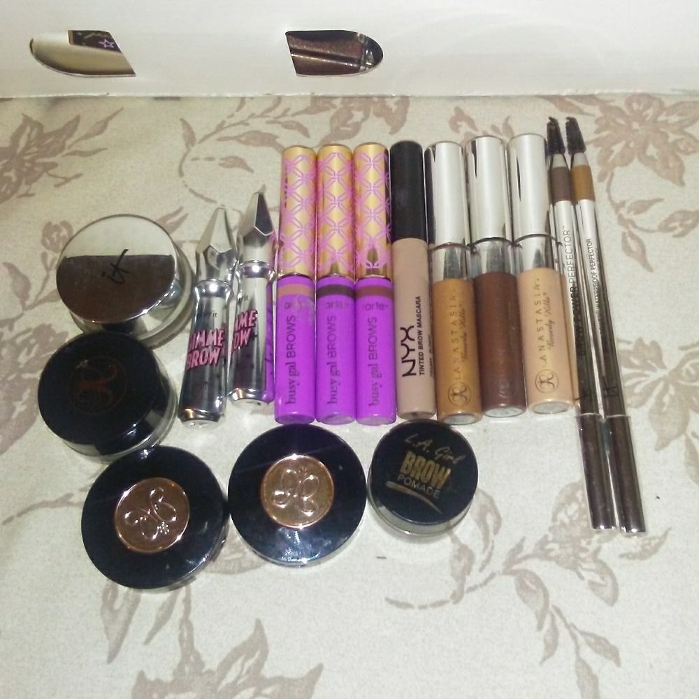 Eyebrow lot